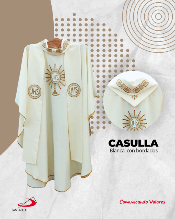 CASULLA BLANCA  CON BORDADOS EUCARISTICOS